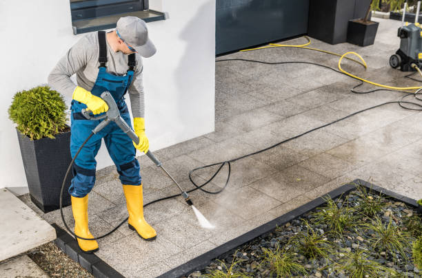 Best Deck Cleaning Services  in Beverly, MA